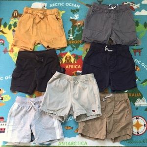 Bundle of 7 Pairs Boys 2T Shorts